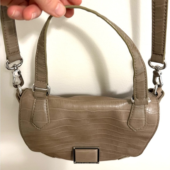 Marc by Marc Jacobs croc embossed bag - Picture 5 of 10